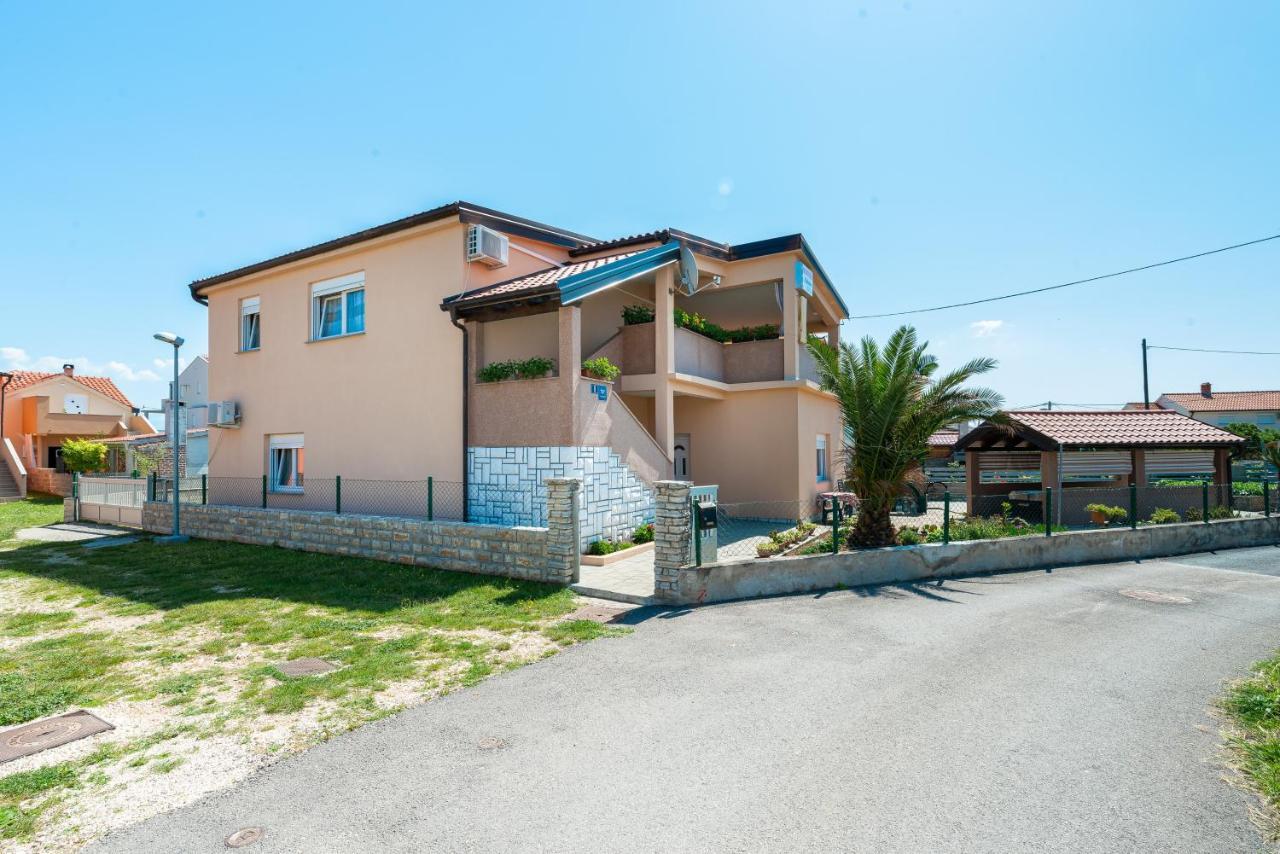 Apartments With A Parking Space Nin, Zadar - 19555 외부 사진